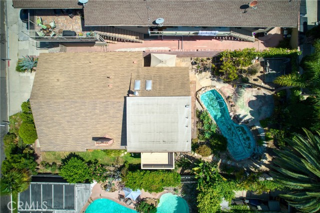 1878 Molino N Avenue, Signal Hill CA: https://media.crmls.org/medias/e68e30f1-4284-433a-bdde-db3842470dc5.jpg