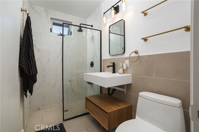 Detail Gallery Image 7 of 18 For 541 a Bernard St, Costa Mesa,  CA 92627 - 2 Beds | 1 Baths