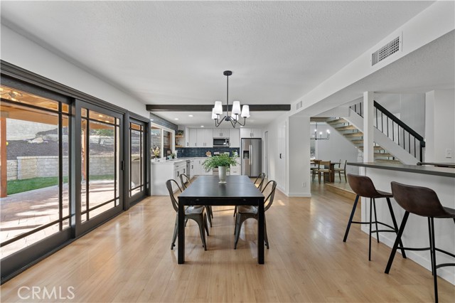 Detail Gallery Image 21 of 52 For 25457 via Macarena, Valencia,  CA 91355 - 5 Beds | 3 Baths