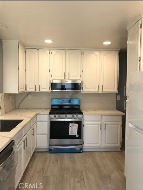 Detail Gallery Image 7 of 25 For 648 N Quince, Rialto,  CA 92376 - 4 Beds | 2/1 Baths