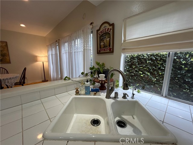 11919 Bubbling Brook Street, Moorpark CA: https://media.crmls.org/medias/e690c9e1-dfde-449c-9d8d-4300dbcd26d8.jpg