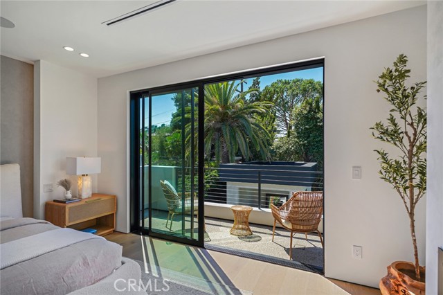 4219 Costello Avenue, Sherman Oaks CA: https://media.crmls.org/medias/e690fcfc-1827-4a4a-a6b2-cb9794d69094.jpg