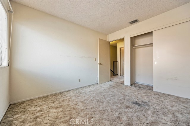Detail Gallery Image 22 of 38 For 16590 Terrace Ln #G,  Fontana,  CA 92335 - 3 Beds | 2/1 Baths