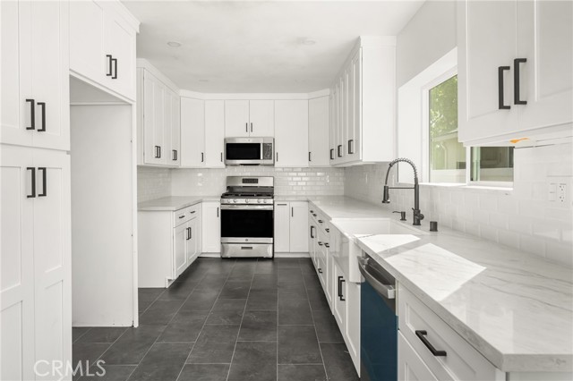 Detail Gallery Image 17 of 36 For 2451 Daisy, Long Beach,  CA 90806 - 2 Beds | 1 Baths