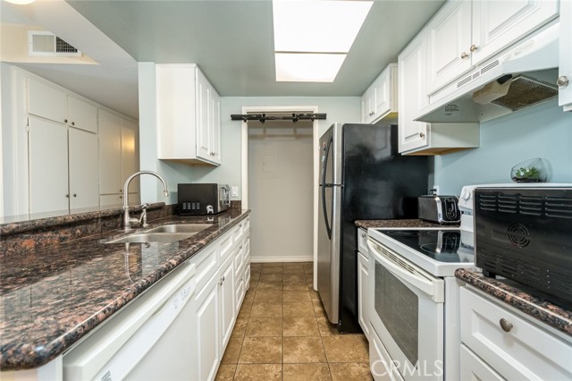 Detail Gallery Image 12 of 40 For 1517 E Garfield Ave #50,  Glendale,  CA 91205 - 1 Beds | 1 Baths