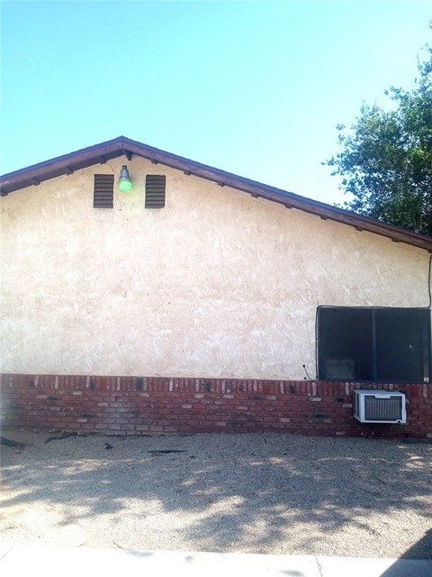 16315 Juniper Street, Hesperia CA: https://media.crmls.org/medias/e69405b6-b284-4671-8b75-6f766f63daf9.jpg