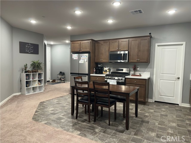 Detail Gallery Image 3 of 16 For 1351 Fiddleleaf, Banning,  CA 92220 - 3 Beds | 2 Baths