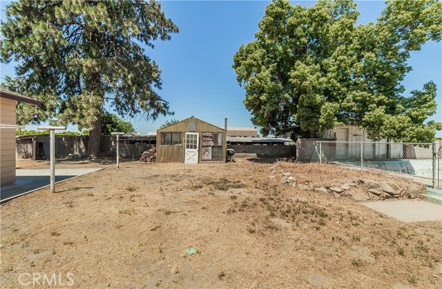 1492 W Sumner Avenue, Fresno CA: https://media.crmls.org/medias/e6956ebd-9dfb-4db1-9bd6-e945187e2689.jpg