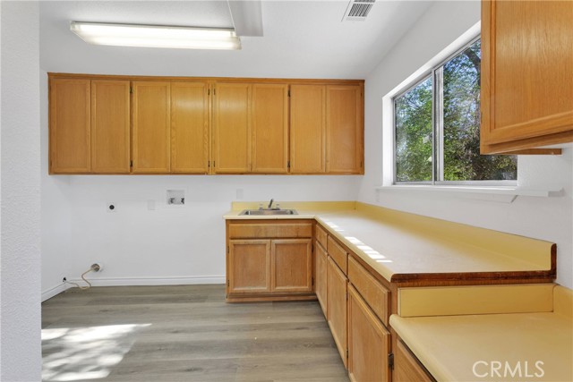 14246 Osage Road, Apple Valley CA: https://media.crmls.org/medias/e6968b89-24eb-4120-92f1-d31236a38623.jpg