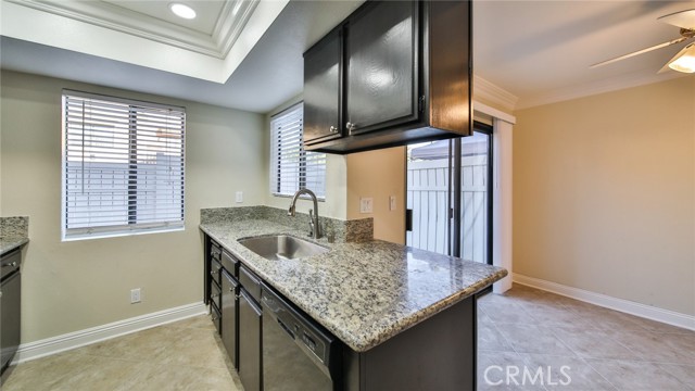 Detail Gallery Image 16 of 42 For 1013 W Linden St #5,  Riverside,  CA 92507 - 2 Beds | 1/1 Baths