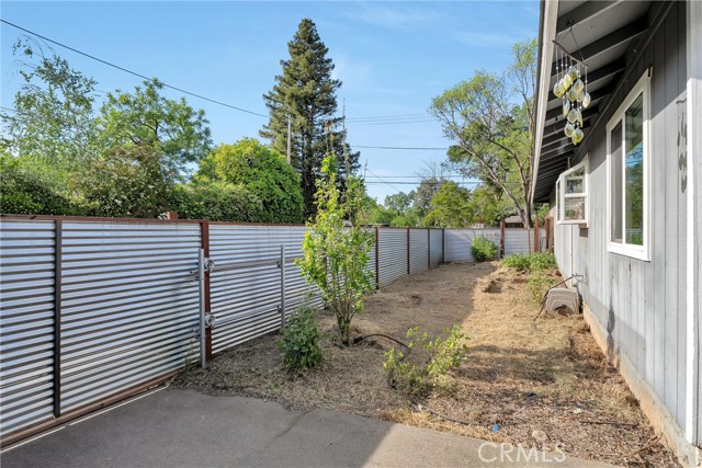 Detail Gallery Image 22 of 30 For 951 Cleveland Ave, Chico,  CA 95928 - 3 Beds | 2 Baths