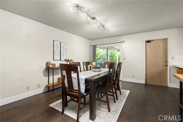 Detail Gallery Image 16 of 40 For 1702 Oak Vista Avenue, Chico,  CA 95926 - 3 Beds | 2 Baths