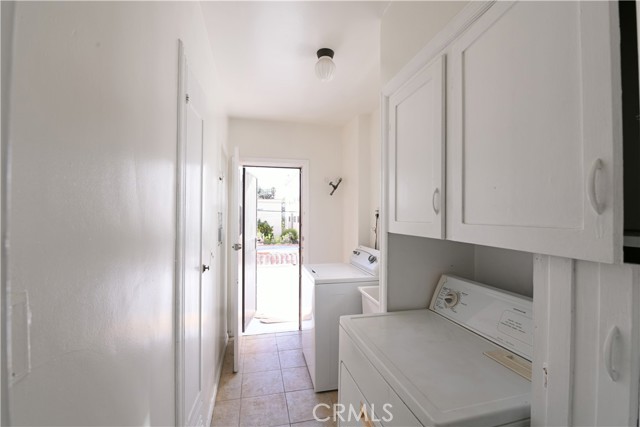 Detail Gallery Image 30 of 30 For 915 S Le Doux Rd, Los Angeles,  CA 90035 - 3 Beds | 2 Baths