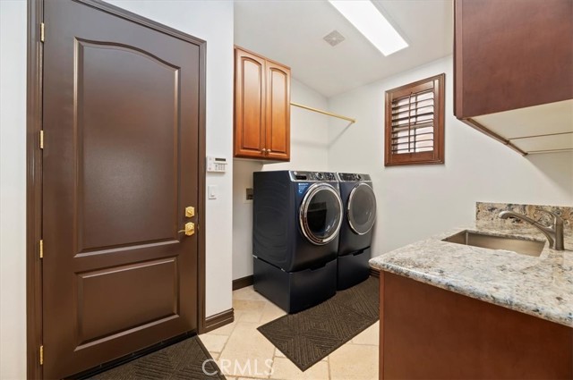 16850 Nandina Avenue, Riverside CA: https://media.crmls.org/medias/e69725d0-1fee-492c-bfb0-1694214f1dec.jpg