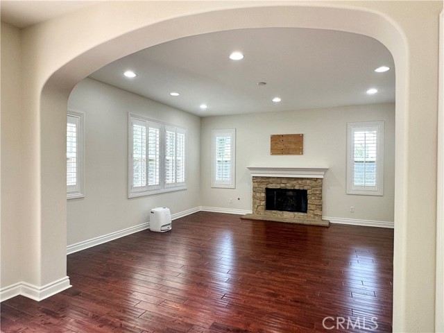 50 Winding Way, Irvine CA: https://media.crmls.org/medias/e69759ae-1d65-4fd2-8d34-3eafaae31090.jpg