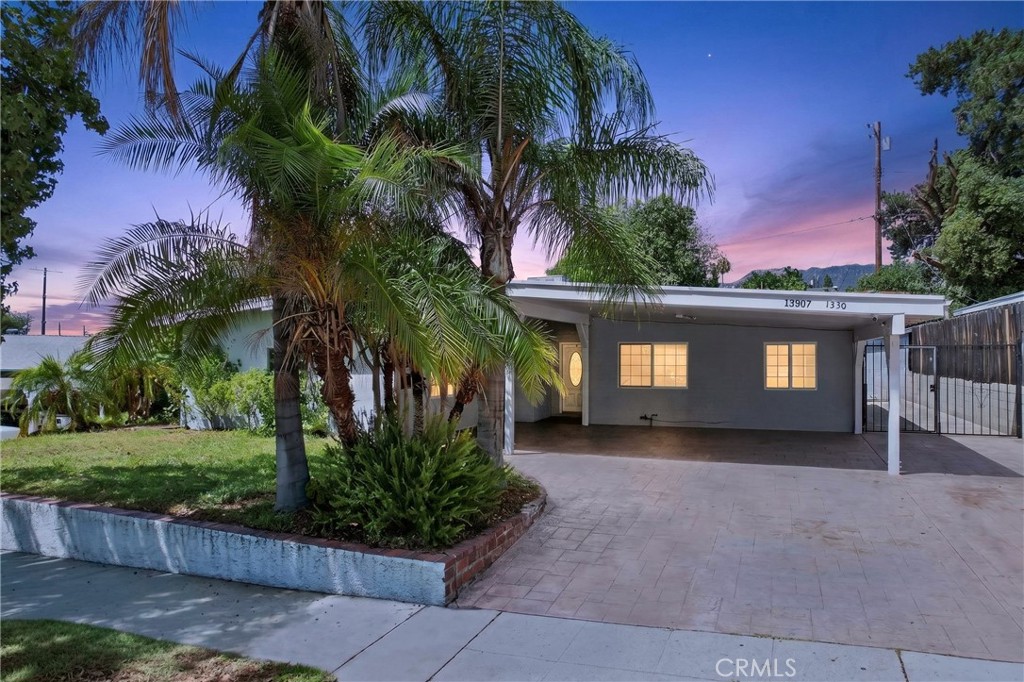 Duplex at 13307 Sayre