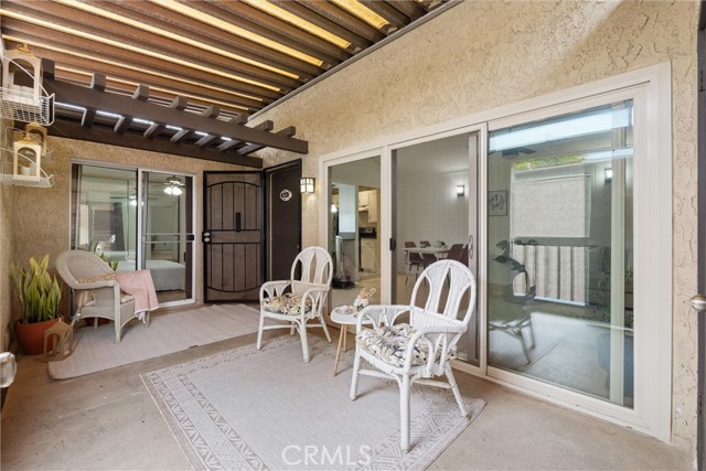 Detail Gallery Image 3 of 39 For 7890 E Spring St 13i,  Long Beach,  CA 90815 - 1 Beds | 1 Baths