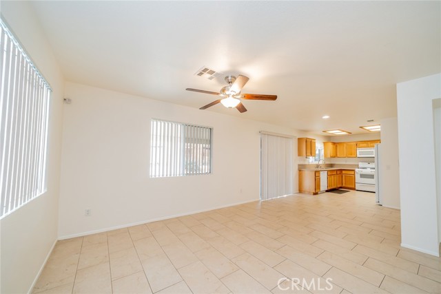 Detail Gallery Image 6 of 42 For 13686 Sylvan Oaks Rd, Victorville,  CA 92392 - 3 Beds | 2 Baths