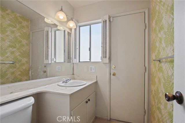 1540 238th Street, Harbor City CA: https://media.crmls.org/medias/e6981547-749d-49c6-9646-325b244ddf0a.jpg
