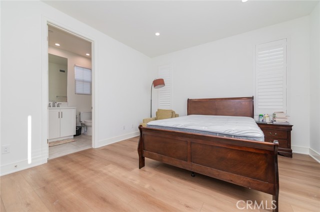 Detail Gallery Image 21 of 34 For 116 Imagination Trl, Irvine,  CA 92620 - 4 Beds | 3/1 Baths