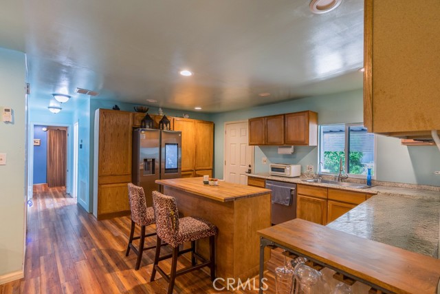 23500 The Old Road, Newhall CA: https://media.crmls.org/medias/e698688e-8bcf-49df-a2e0-9e260d47715e.jpg