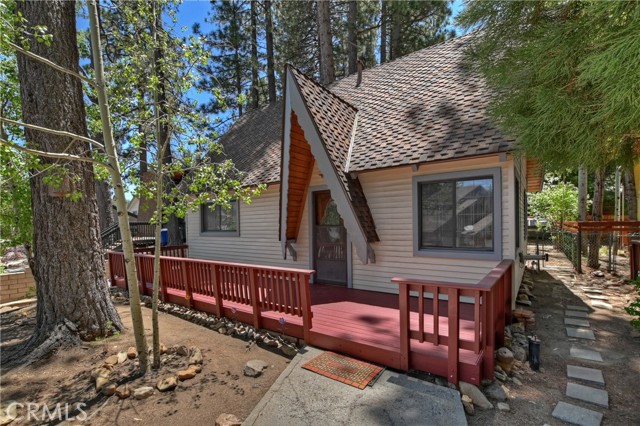 Detail Gallery Image 3 of 36 For 42759 Peregrine Ave, Big Bear Lake,  CA 92315 - 3 Beds | 2 Baths