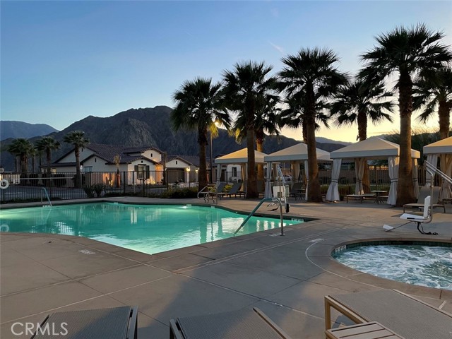 Detail Gallery Image 2 of 8 For 51839 via Tolosa, La Quinta,  CA 92253 - 3 Beds | 3/1 Baths