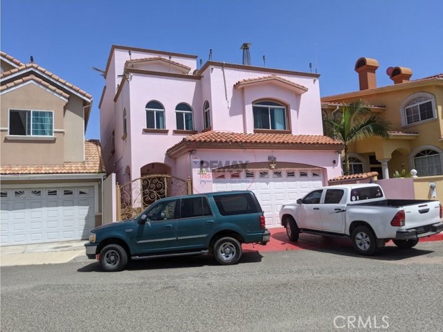 Detail Gallery Image 3 of 71 For 669 Calle Paseo De Las Acacias, –,  – 22847 - 5 Beds | 3/1 Baths