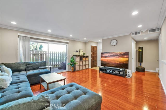 Front Image Thumbnail for CRTR26046305