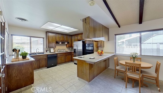 44133 28th W Street, Lancaster CA: https://media.crmls.org/medias/e69bfcf7-c888-4d0c-8386-761bb799ba83.jpg