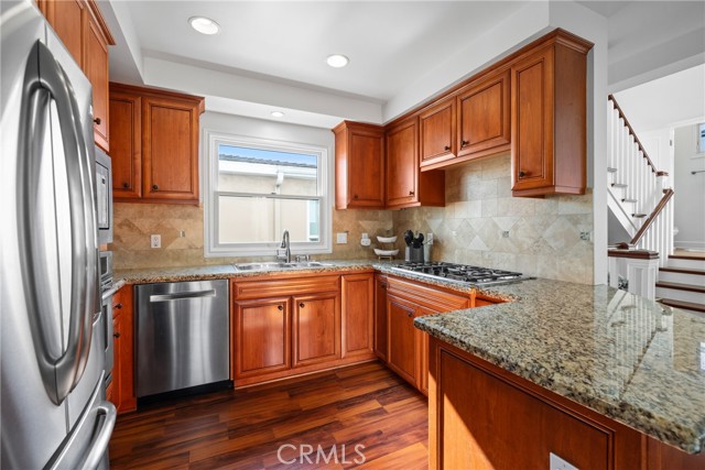 Detail Gallery Image 6 of 27 For 426 1/2 Narcissus #2,  Corona Del Mar,  CA 92625 - 2 Beds | 2/1 Baths