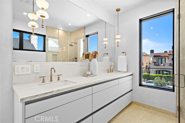 Detail Gallery Image 36 of 70 For 612 Begonia, Corona Del Mar,  CA 92625 - 3 Beds | 3/1 Baths