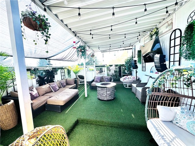 Detail Gallery Image 9 of 46 For 6130 Camino Real #242,  Jurupa Valley,  CA 92509 - 4 Beds | 2 Baths