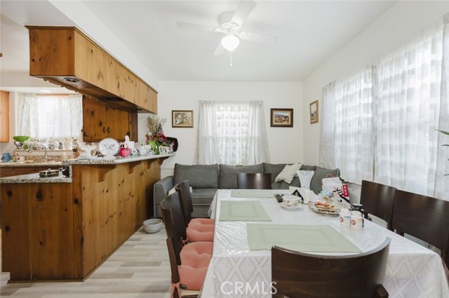 Detail Gallery Image 3 of 32 For 15439 Hart St, Van Nuys,  CA 91406 - 2 Beds | 2 Baths