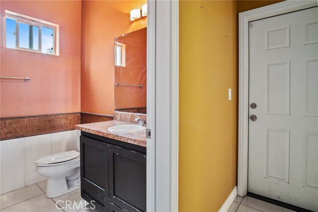 Detail Gallery Image 15 of 41 For 16269 Pebble Beach Dr, Victorville,  CA 92395 - 3 Beds | 2/1 Baths
