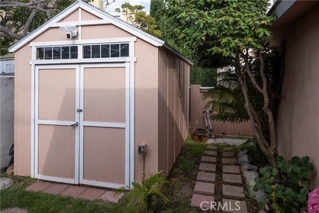 Storage shed