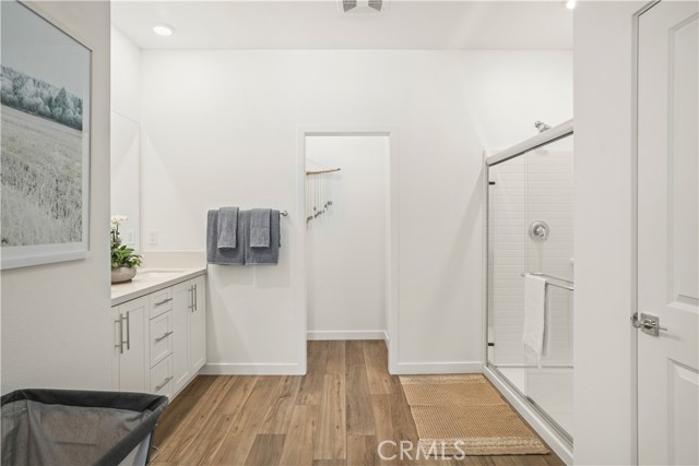 Detail Gallery Image 14 of 18 For 27306 Bear Creek Ln, Valencia,  CA 91381 - 3 Beds | 3/1 Baths