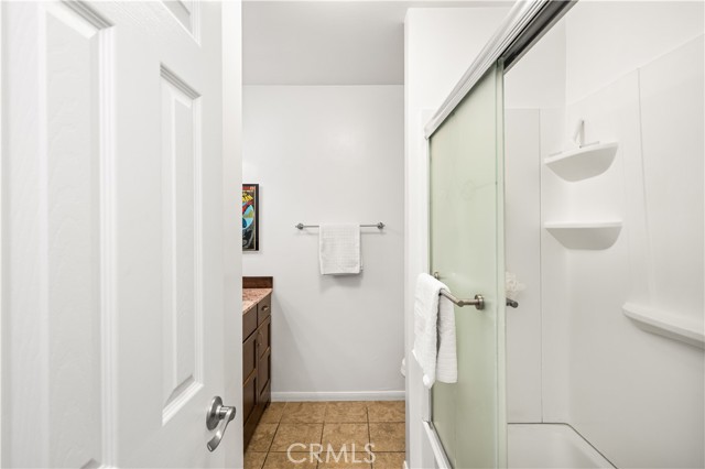 6600 Warner Avenue, Huntington Beach CA: https://media.crmls.org/medias/e6a1bebc-3e11-4d55-b0ac-4ee0d10ed0b7.jpg