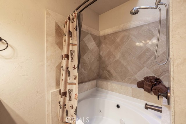 Detail Gallery Image 25 of 51 For 1086 Heritage, Big Bear City,  CA 92314 - 4 Beds | 4/2 Baths