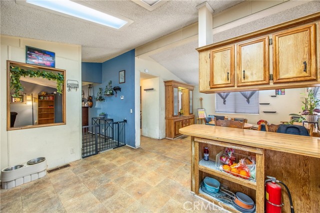 7717 Church Avenue, Highland CA: https://media.crmls.org/medias/e6a20b7d-c566-455a-89fe-7d9262241f71.jpg