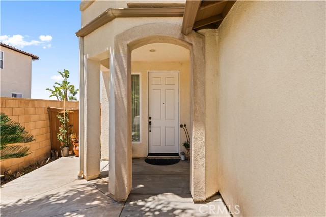 44839 Mumm Street, Temecula CA: https://media.crmls.org/medias/e6a24a6c-2741-4098-b1ee-7fb94b9013d1.jpg