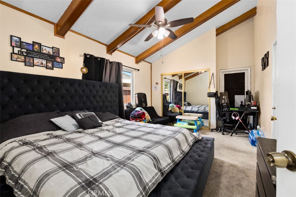 1523 W 12th Street