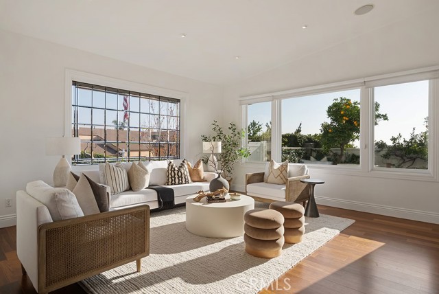 Detail Gallery Image 14 of 75 For 9771 Daron Dr, Villa Park,  CA 92861 - 5 Beds | 3/1 Baths