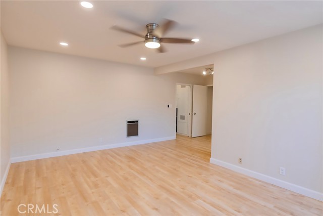 Detail Gallery Image 3 of 14 For 608 Esplanade #2,  Redondo Beach,  CA 90277 - 1 Beds | 1 Baths