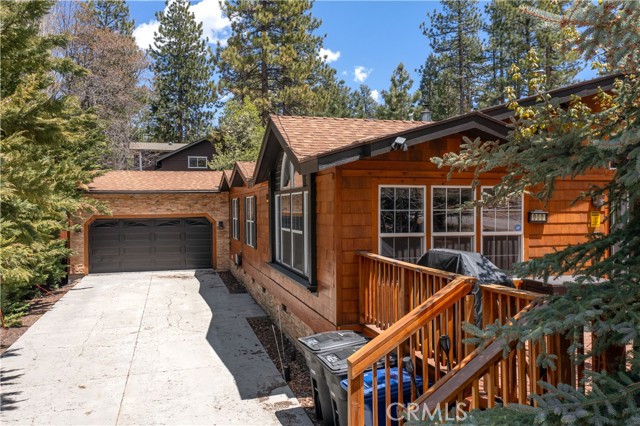 Detail Gallery Image 2 of 40 For 950 Alpenweg Dr, Big Bear City,  CA 92314 - 4 Beds | 2 Baths