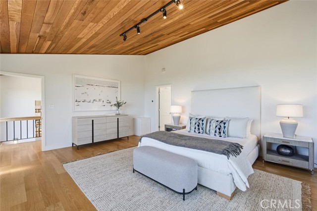 Detail Gallery Image 23 of 66 For 5204 Middlecrest Rd, Rancho Palos Verdes,  CA 90275 - 4 Beds | 3 Baths