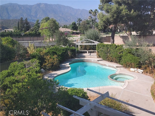 Detail Gallery Image 17 of 19 For 197 Limestone Rd, Claremont,  CA 91711 - 4 Beds | 3 Baths