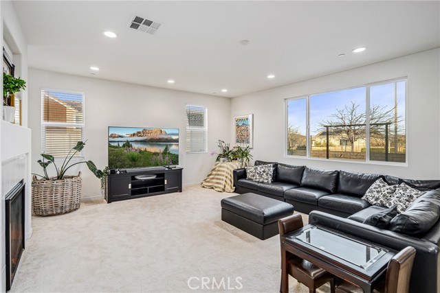 Detail Gallery Image 12 of 60 For 41864 Sonoma Rd, Palmdale,  CA 93551 - 5 Beds | 4/1 Baths