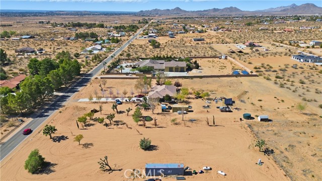 Detail Gallery Image 13 of 22 For 24030 Cahuilla Rd, Apple Valley,  CA 92307 - 4 Beds | 3 Baths
