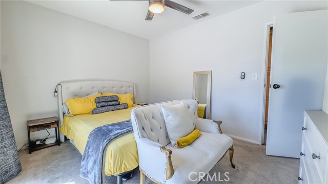 4127 N 4th Avenue, San Bernardino CA: https://media.crmls.org/medias/e6a5d568-0c7c-4ab1-aeb5-0520fa5d0aac.jpg